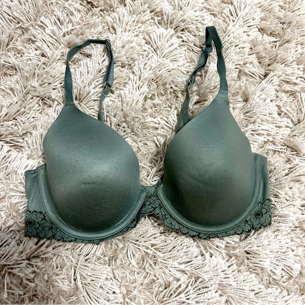 Aerie Elegant Lace Trimmed Bra in Green